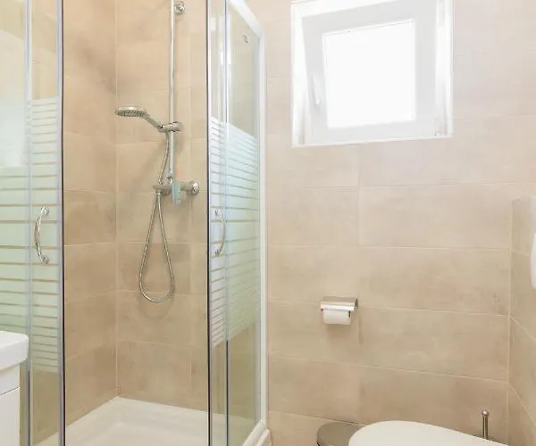 Buena Vida * זאדאר